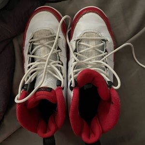 Jordan retro 9 white gym red